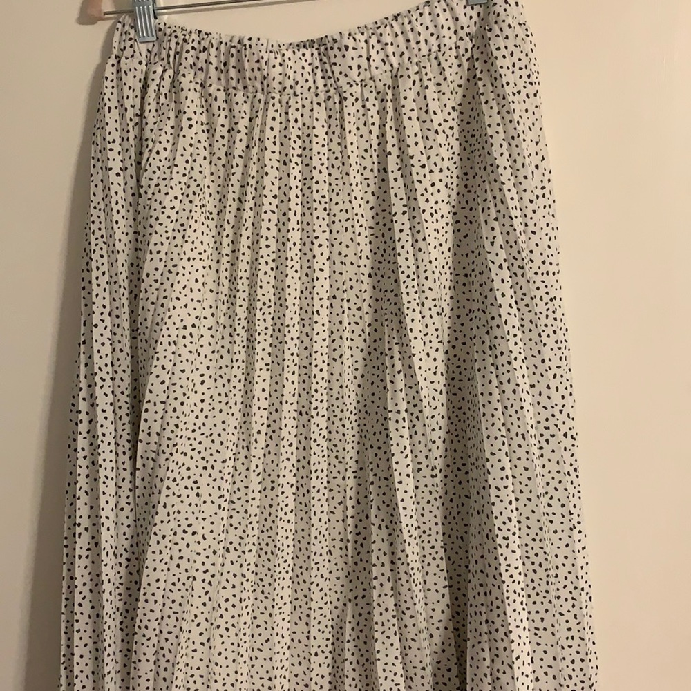 Pleated Polka Dot Midi Skirt